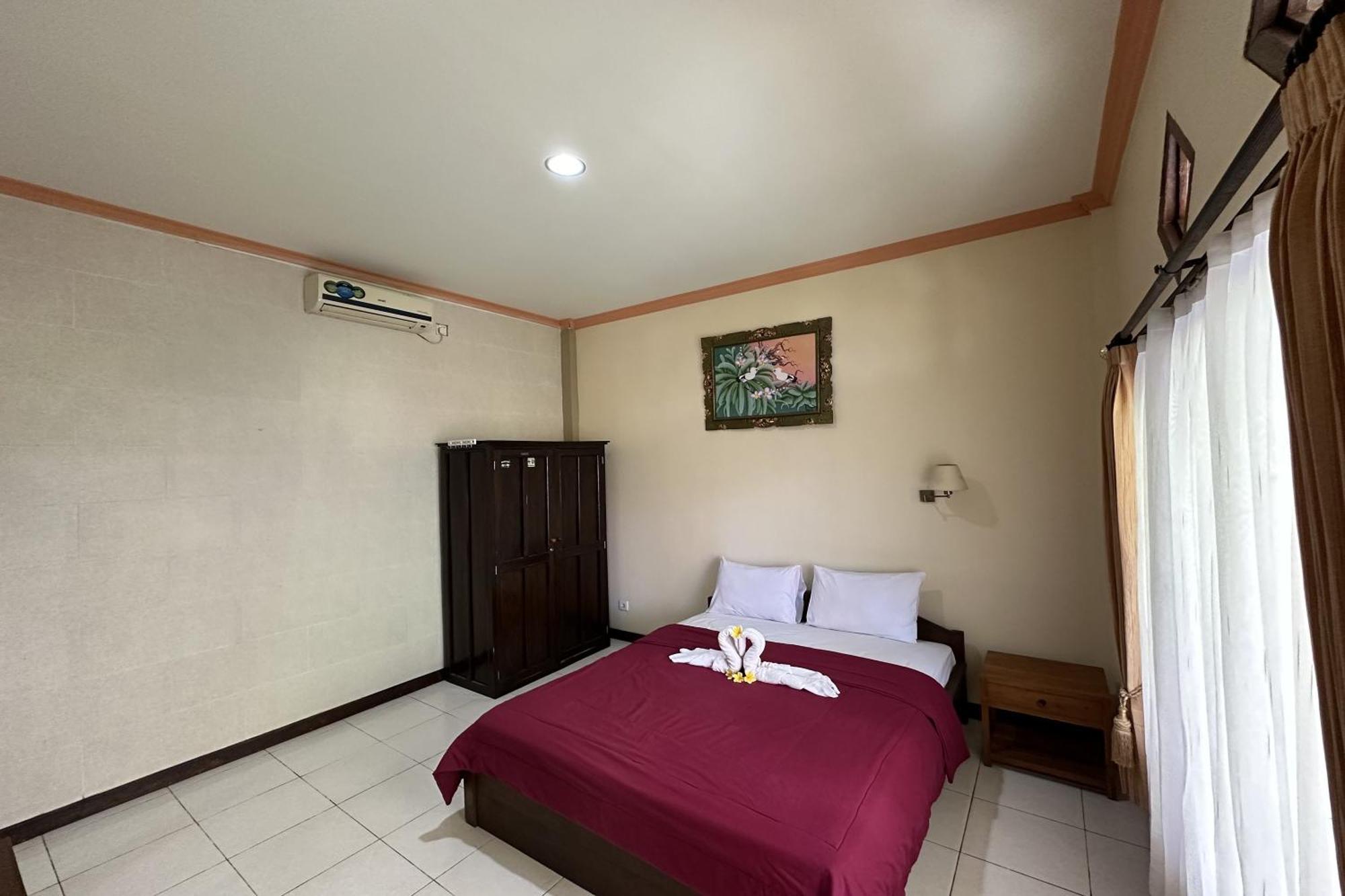 Taxa Raya Guest House Legian Exteriör bild